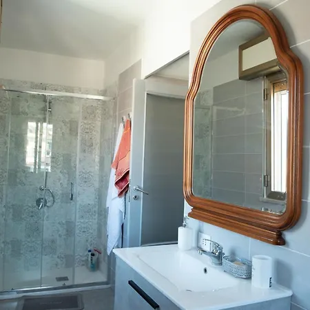 Gastelhouse Apartment *